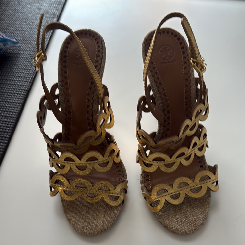 Tory Burch Gold and Brown Sandals with Scalloped Design